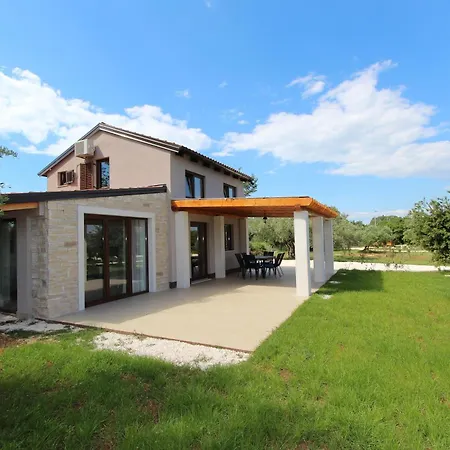 Holiday House Cuvi Rovinj Exterior photo