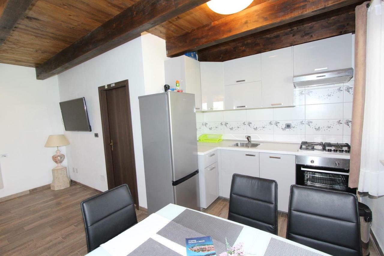 House Cuvi Holiday home *