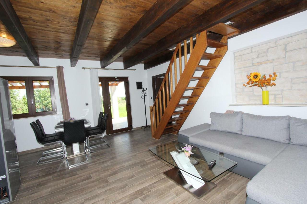House Cuvi Holiday home