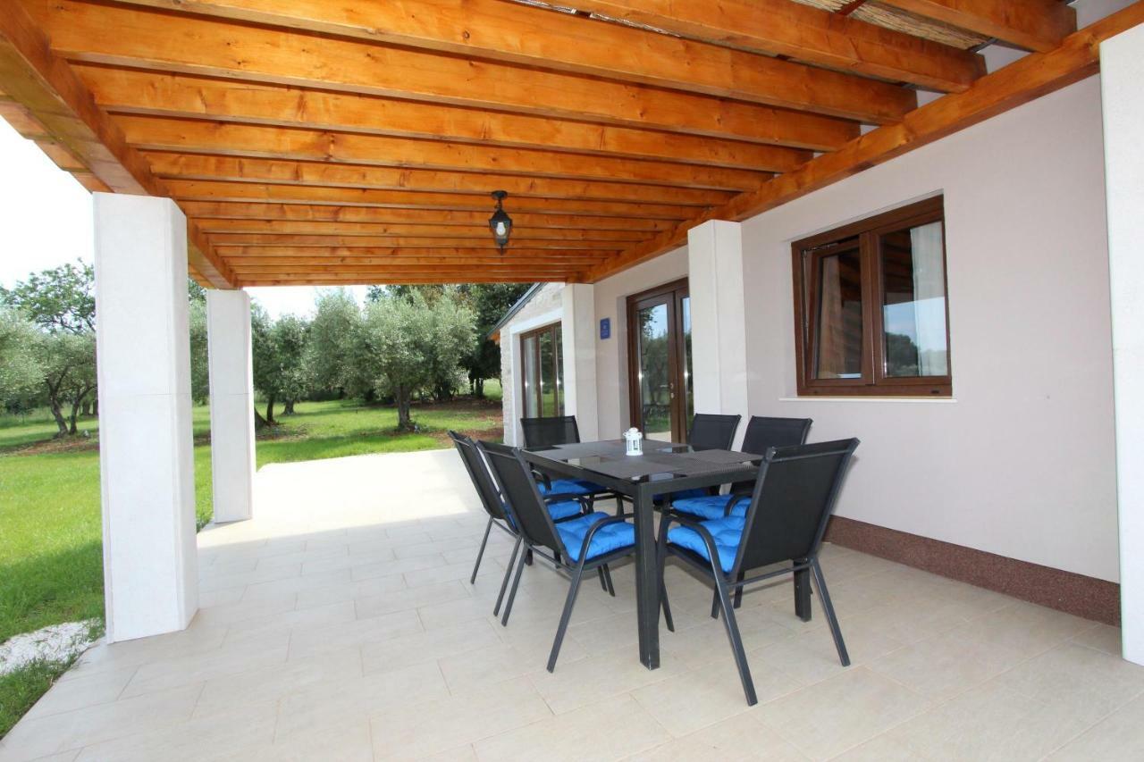 House Cuvi Holiday home