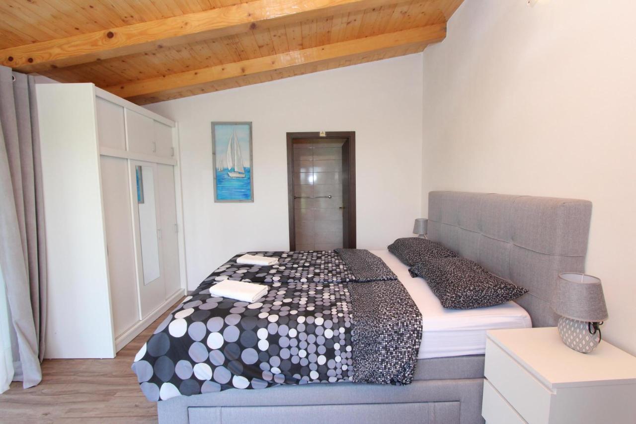House Cuvi